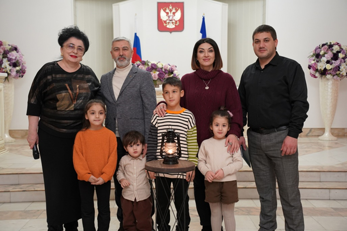 Семья Куловых доставила огонь Всероссийского семейного очага «Сердце России» в Кабардино-Балкарию