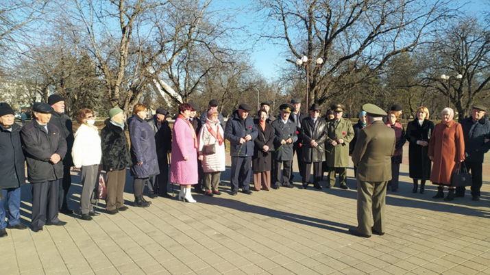 В Нальчике прошел митинг к 80-летию освобождения города